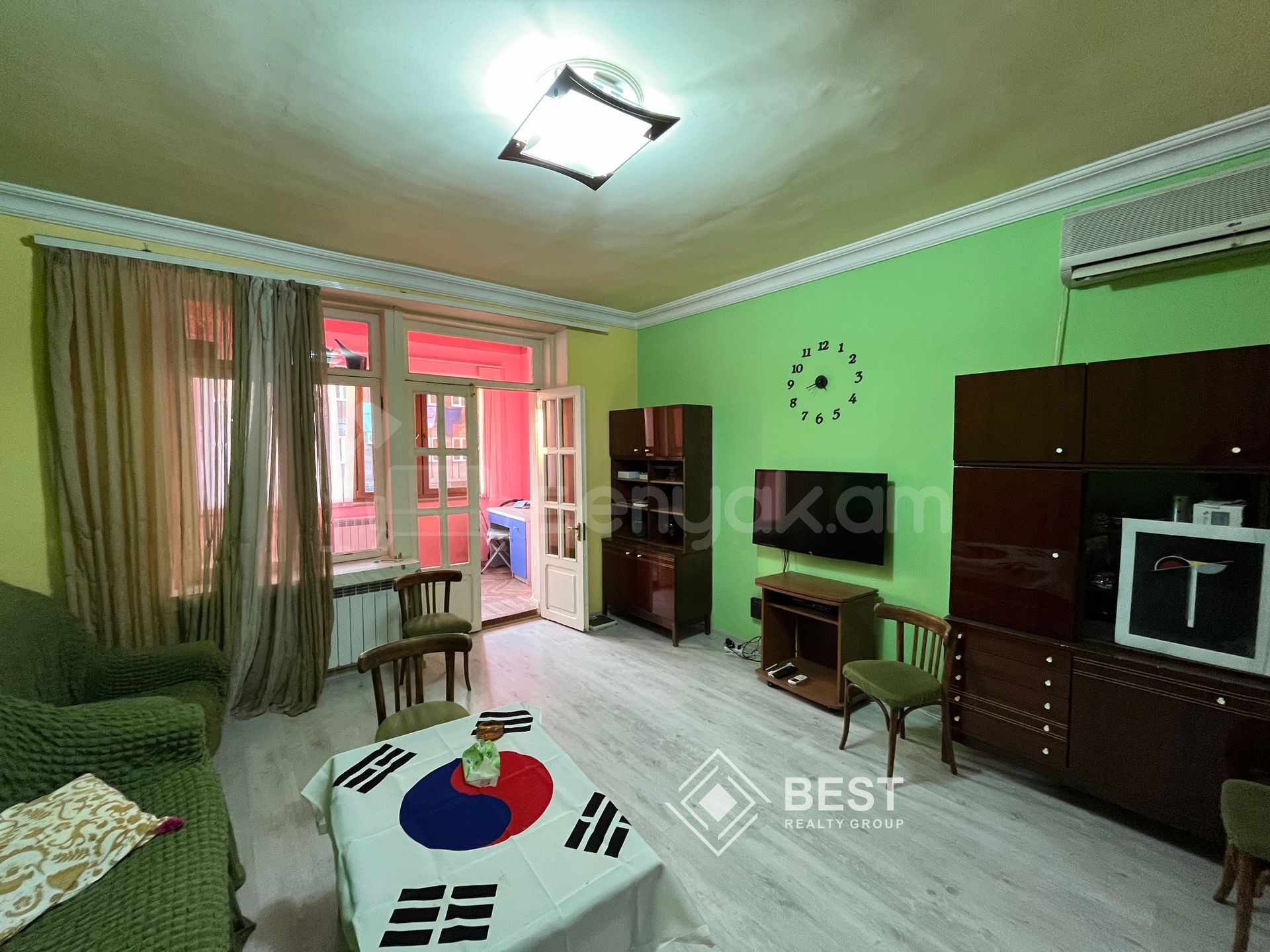 3 Սենյականոց Բնակարան Քարե Շենքում, 68քմ, 4/5 հարկ, Նորմալ Վիճակում, Կահավորված, Արևկող