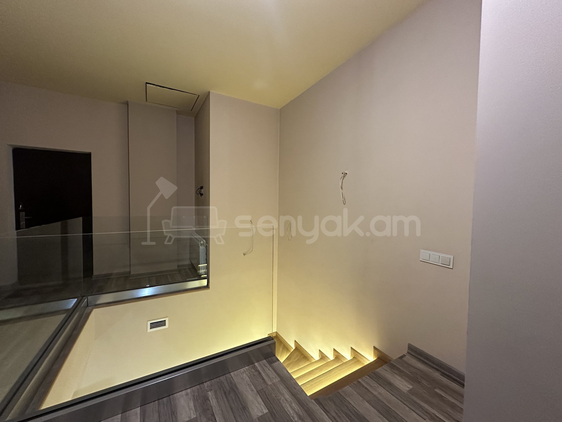 Օֆիսային Տարածք, 235քմ, Կապիտալ Վերանորոգված