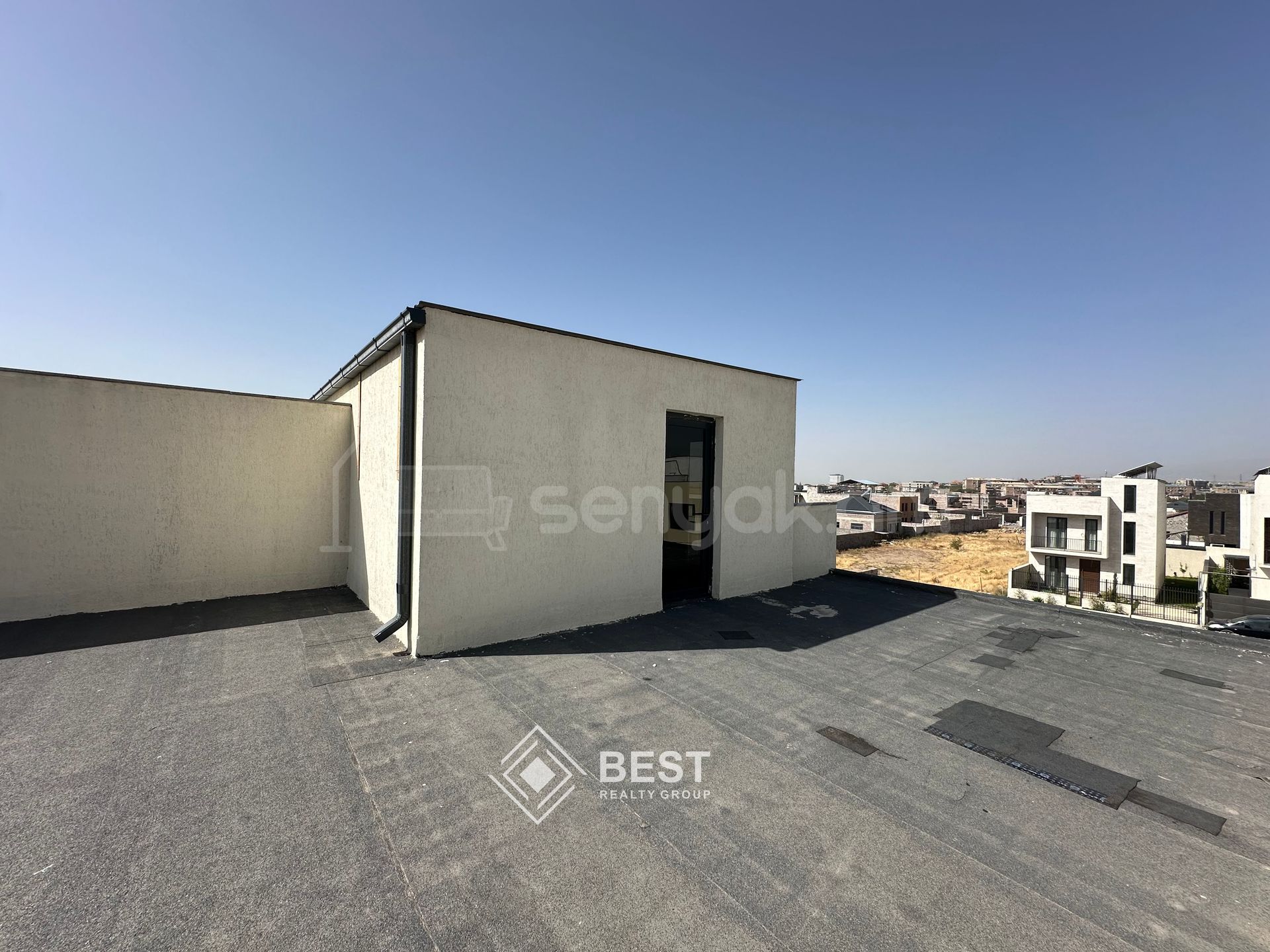 5 Սենյականոց Առանձնատուն, 220քմ