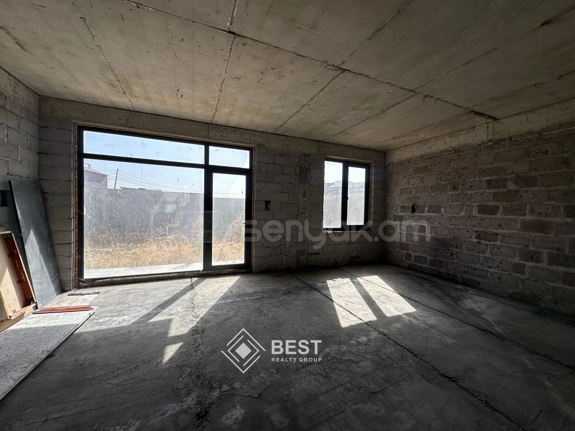 5 Սենյականոց Առանձնատուն, 220քմ