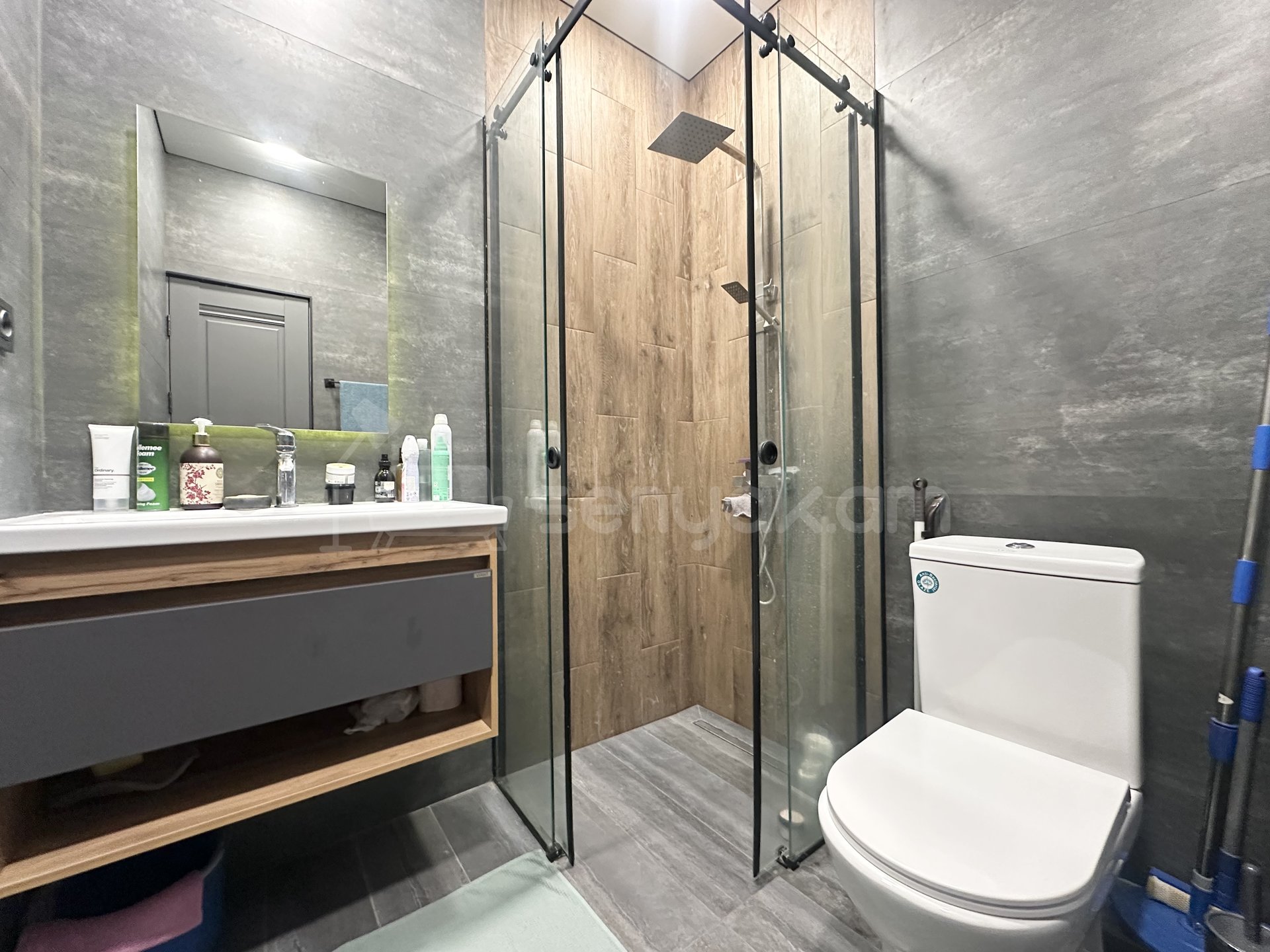 2 Սենյականոց Բնակարան, 31քմ, 3/4 հարկ, Դիզայներական Վերանորոգված