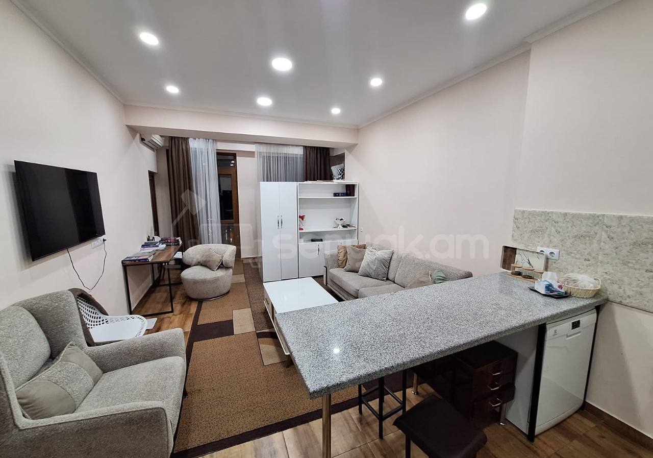 2 Սենյականոց Բնակարան Նորակառույցում, 55քմ, 3/8 հարկ, Կապիտալ Վերանորոգված, Կահավորված, Արևկող