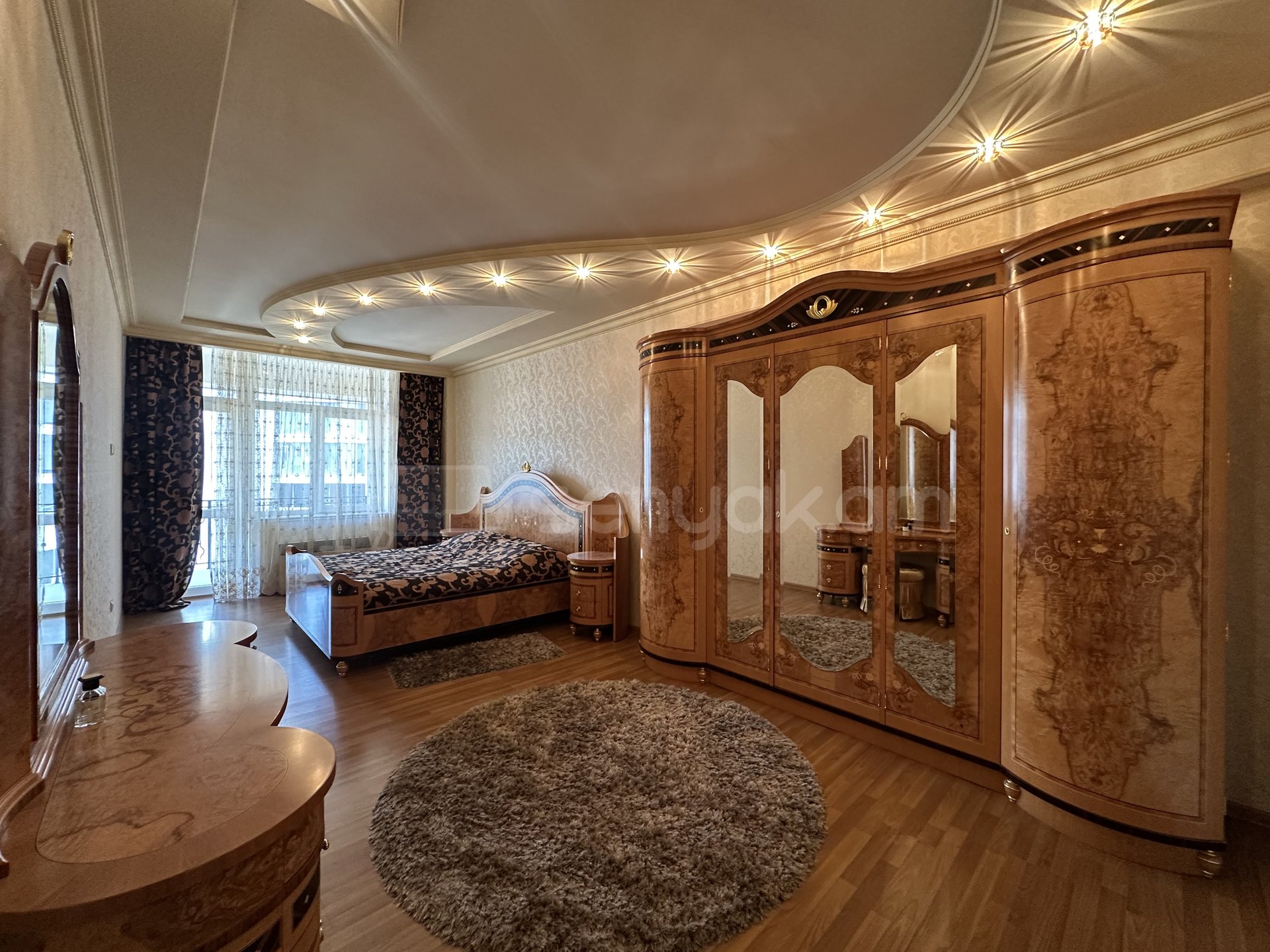 4 Սենյականոց Բնակարան Նորակառույցում, 201քմ, 6/15 հարկ, Դիզայներական Վերանորոգված, Կահավորված