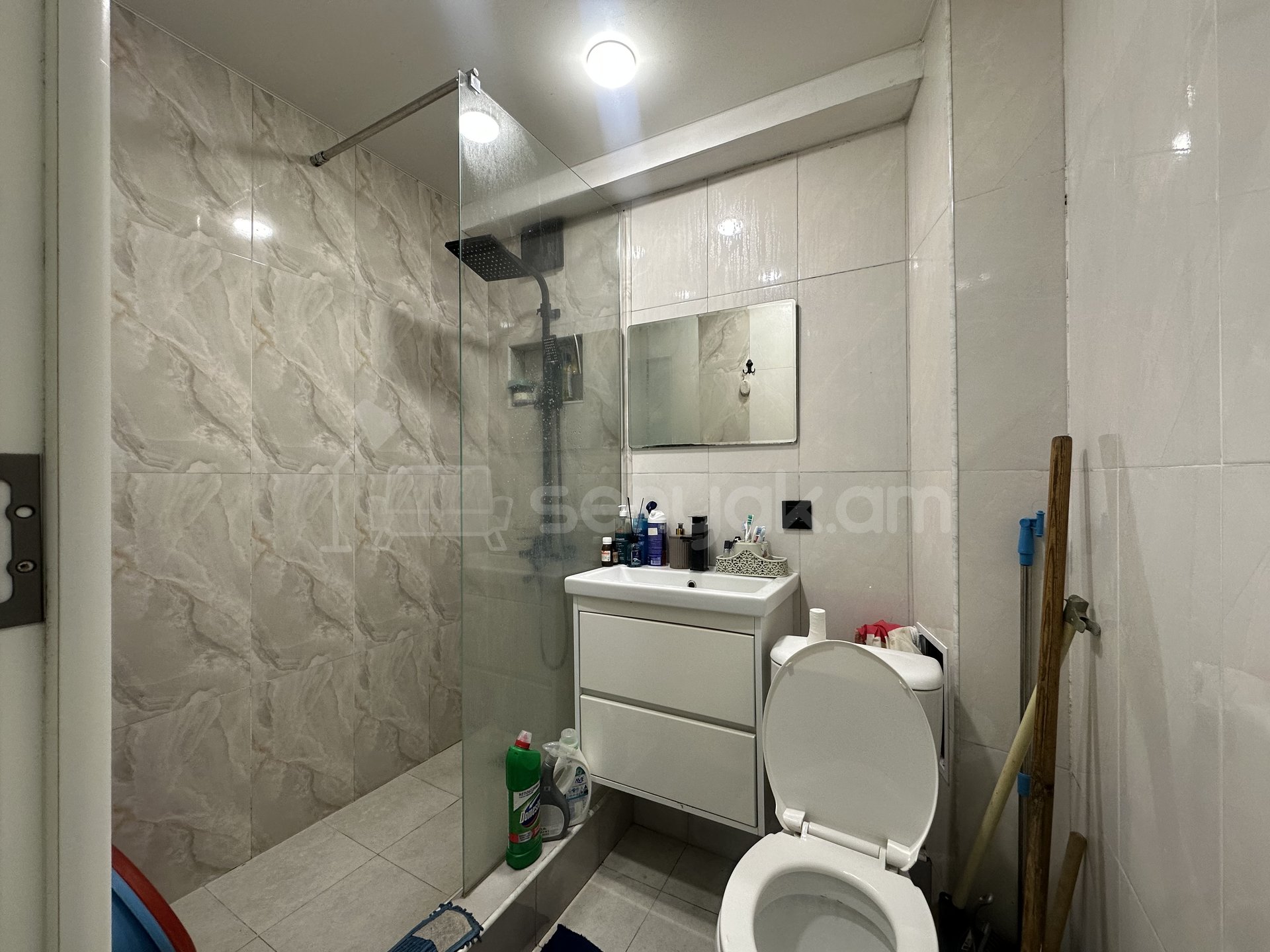 3 Սենյականոց Բնակարան, 73քմ, 2/4 հարկ, Կոսմետիկ Վերանորոգված