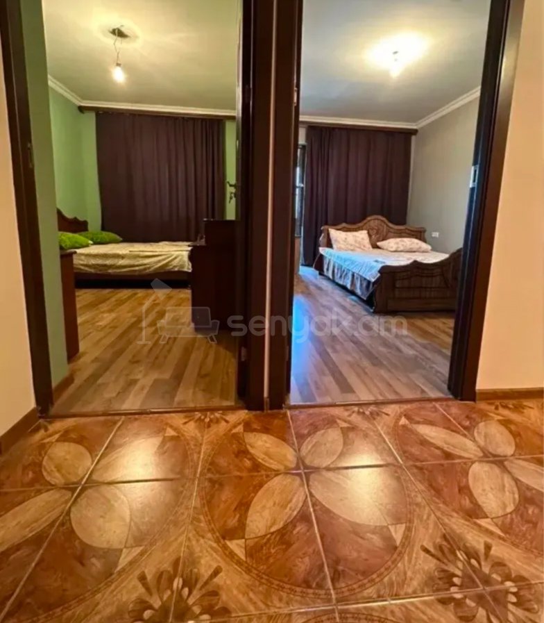 3 Սենյականոց Բնակարան, 90քմ, 3/9 հարկ, Նորմալ Վիճակում, Կահավորված