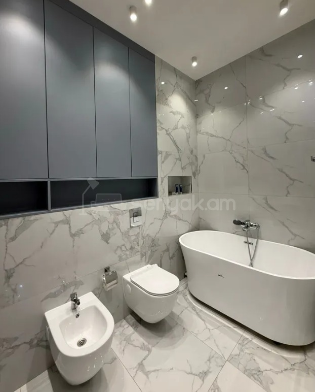 4 Սենյականոց Բնակարան Նորակառույցում, 130քմ, 4/15 հարկ, Դիզայներական Վերանորոգված, Կահավորված, Արևկող