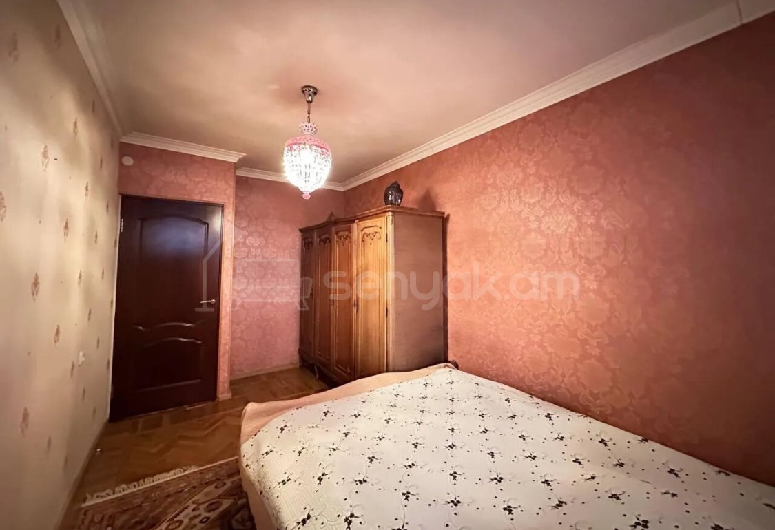 2 Սենյականոց Բնակարան Քարե Շենքում, 68քմ, 5/5 հարկ, Նորմալ Վիճակում, Կահավորված