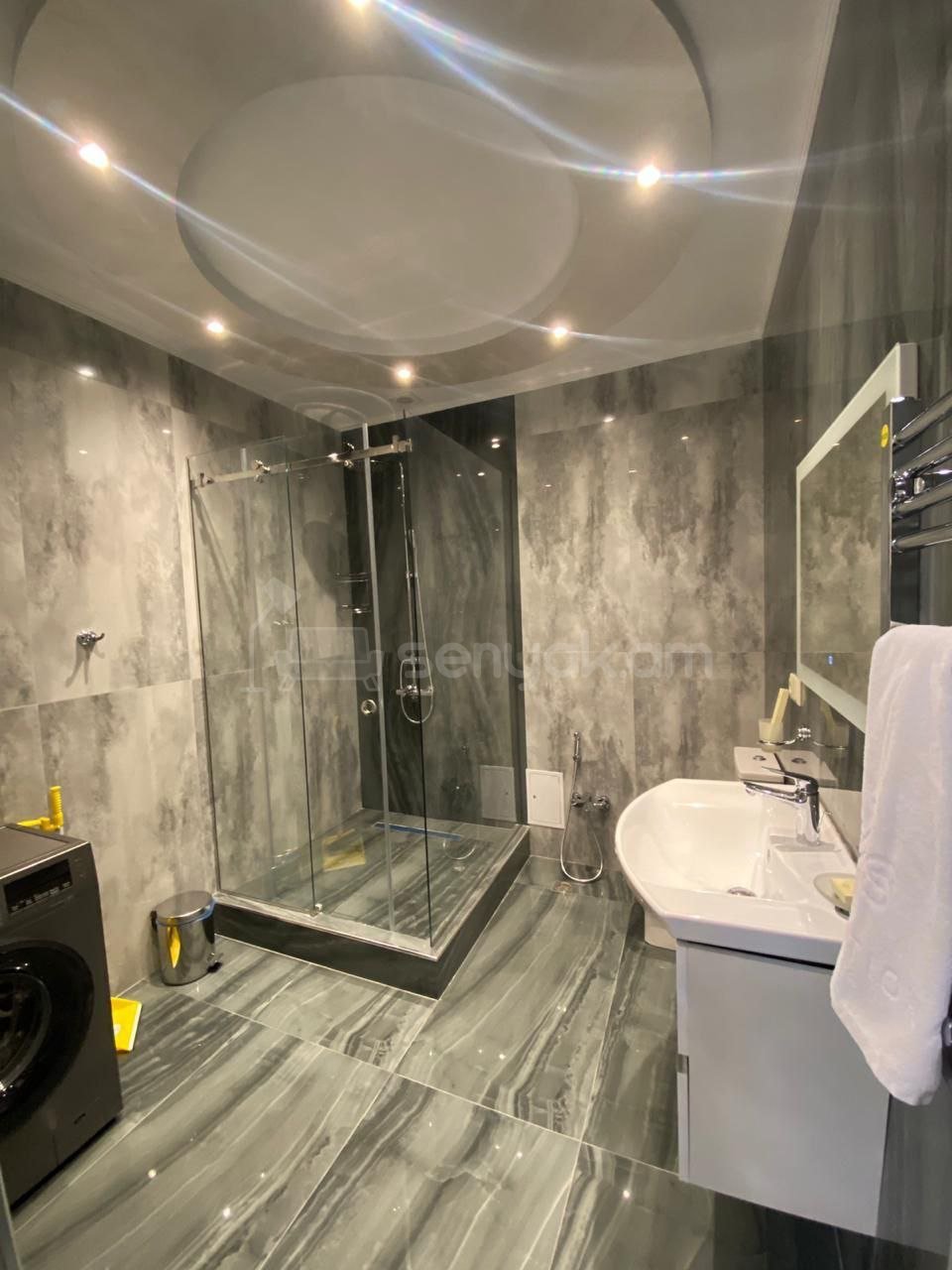 3 Սենյականոց Բնակարան Նորակառույցում, 80քմ, 7/12 հարկ, Դիզայներական Վերանորոգված