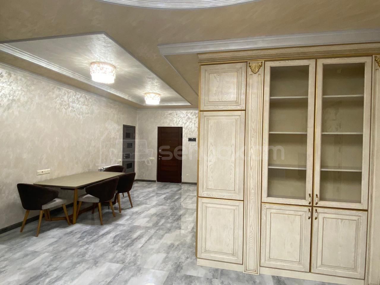 3 Սենյականոց Բնակարան Նորակառույցում, 80քմ, 7/12 հարկ, Դիզայներական Վերանորոգված