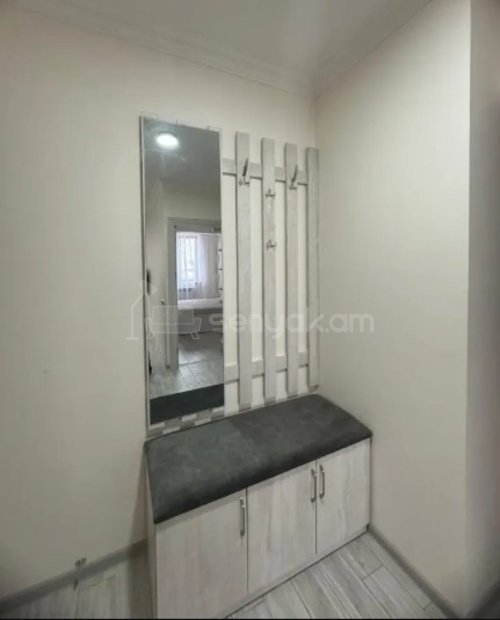 2 Սենյականոց Բնակարան Քարե Շենքում, 40քմ, 5/5 հարկ, Կապիտալ Վերանորոգված, Կահավորված, Արևկող