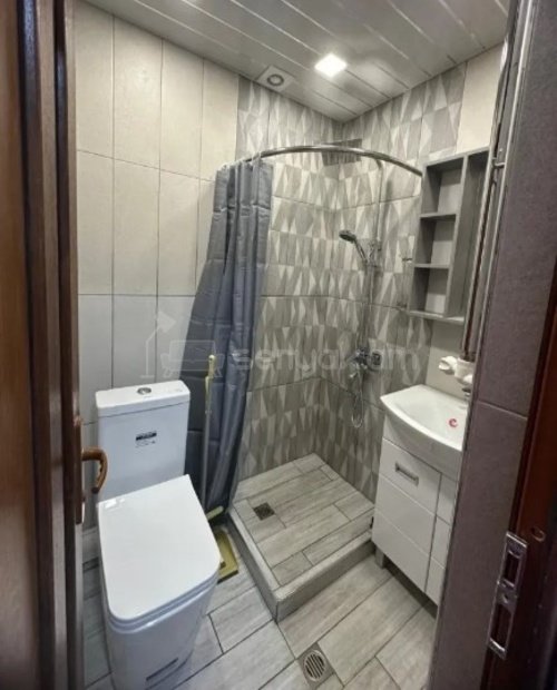 2 Սենյականոց Բնակարան Քարե Շենքում, 40քմ, 5/5 հարկ, Կապիտալ Վերանորոգված, Կահավորված, Արևկող