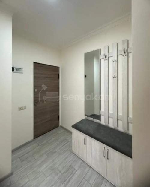 2 Սենյականոց Բնակարան Քարե Շենքում, 40քմ, 5/5 հարկ, Կապիտալ Վերանորոգված, Կահավորված, Արևկող