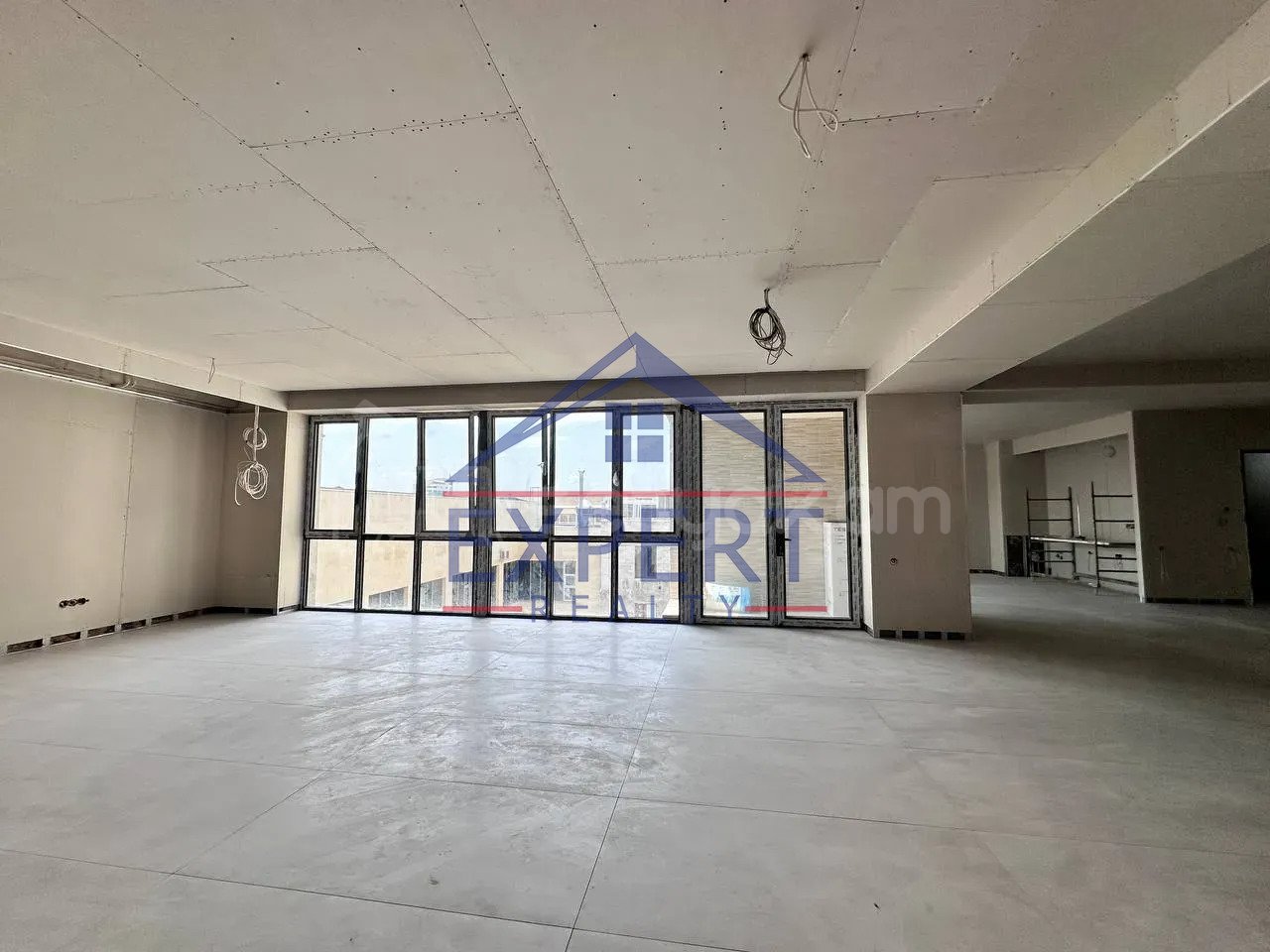 Նորակառույց Օֆիսային Տարածք, 152քմ