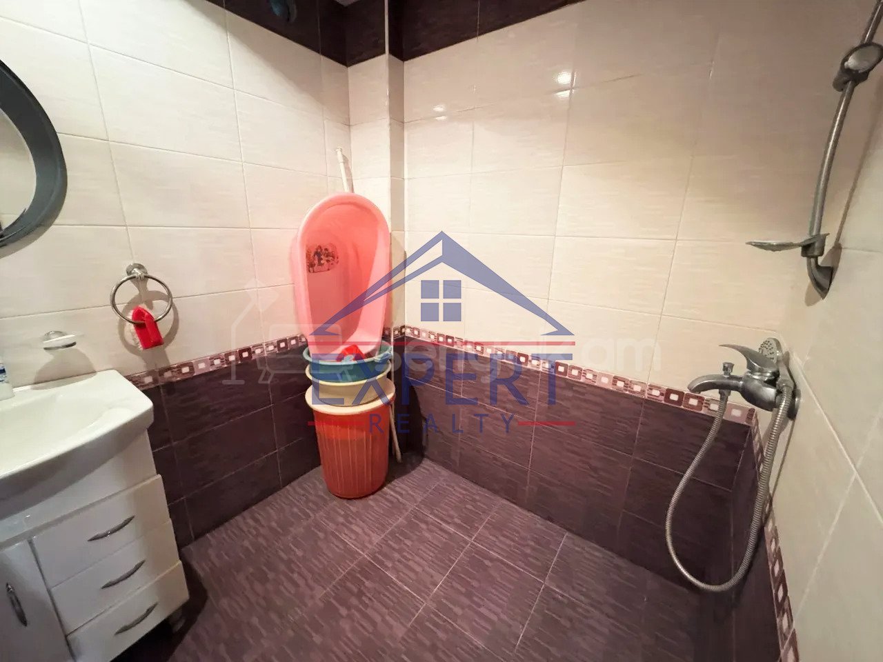 3 Սենյականոց Բնակարան, 85քմ, 15/16 հարկ, Նորմալ Վիճակում