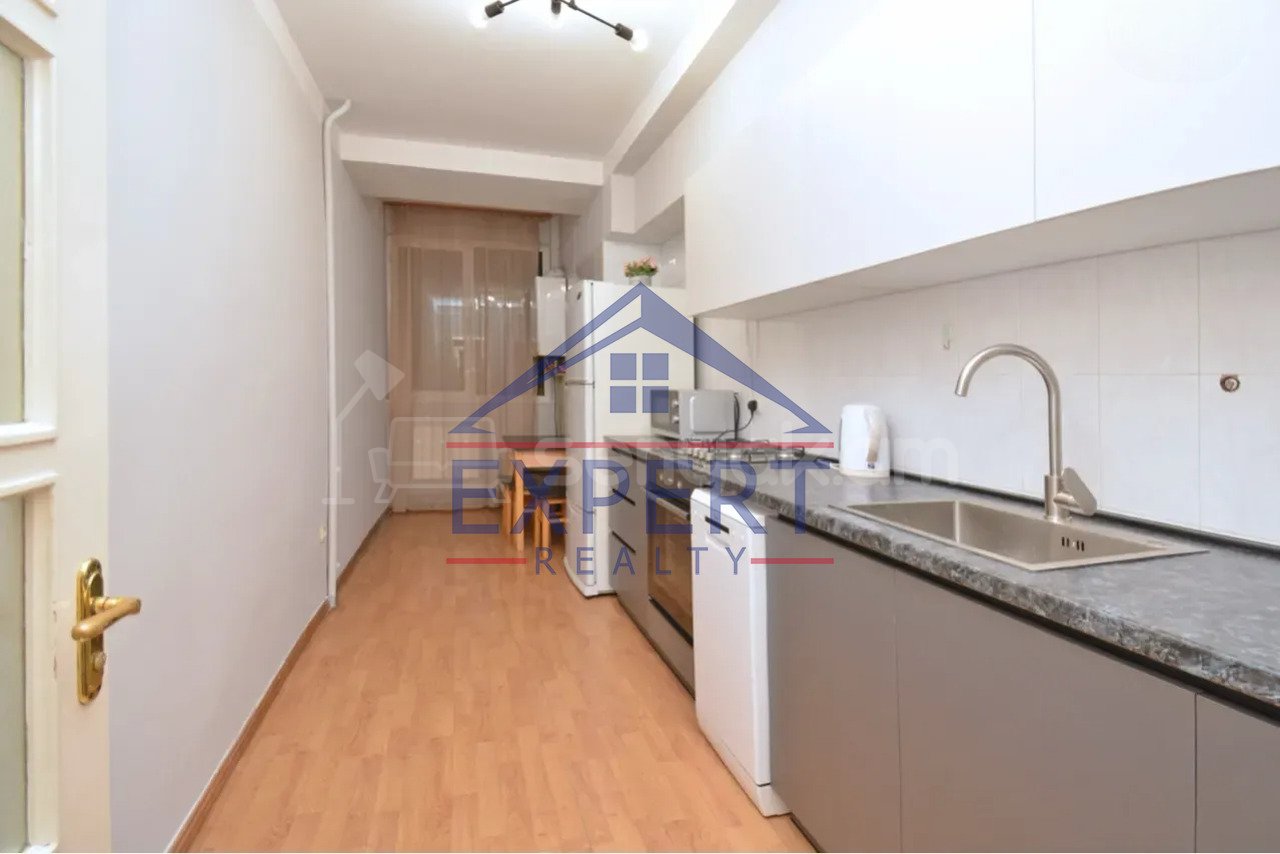 3 Սենյականոց Բնակարան, 90քմ, 6/10 հարկ, Կապիտալ Վերանորոգված, Կահավորված, Արևկող