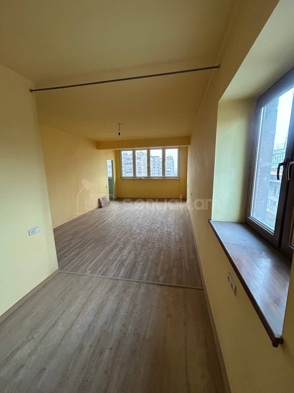 2 Սենյականոց Բնակարան Քարե Շենքում, 50քմ, 5/5 հարկ, Կապիտալ Վերանորոգված, Արևկող