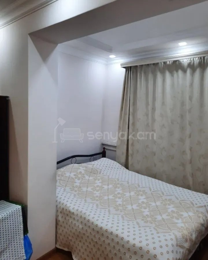 3 Սենյականոց Բնակարան, 70քմ, 3/9 հարկ, Նորմալ Վիճակում, Կահավորված