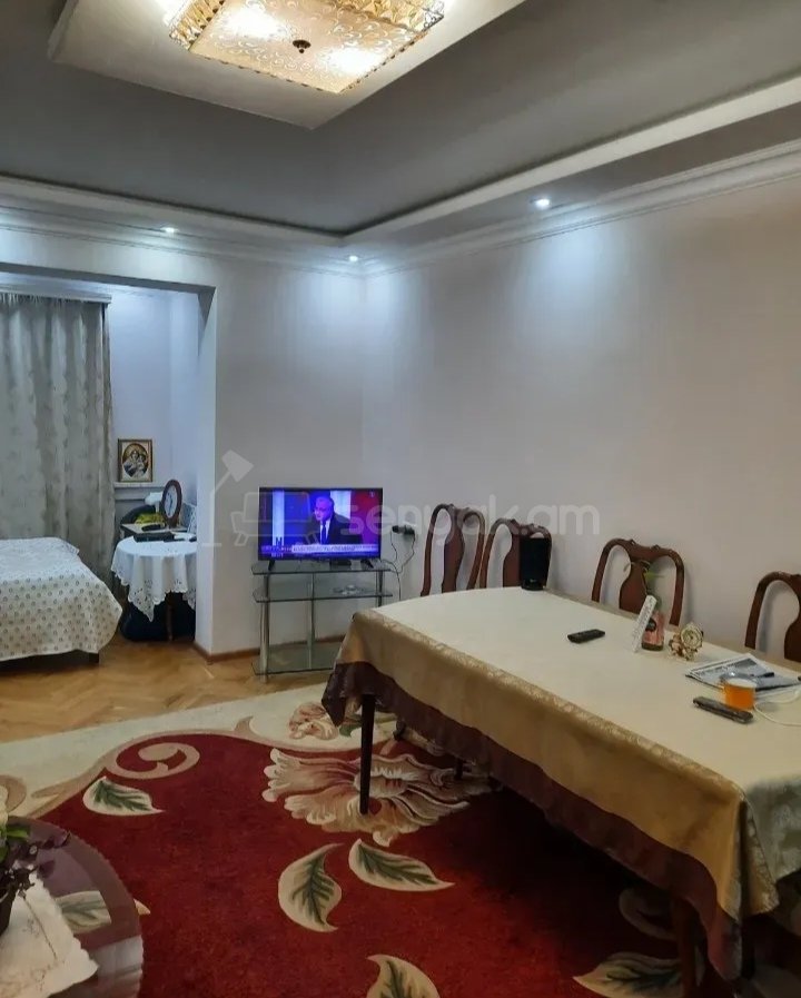 3 Սենյականոց Բնակարան, 70քմ, 3/9 հարկ, Նորմալ Վիճակում, Կահավորված