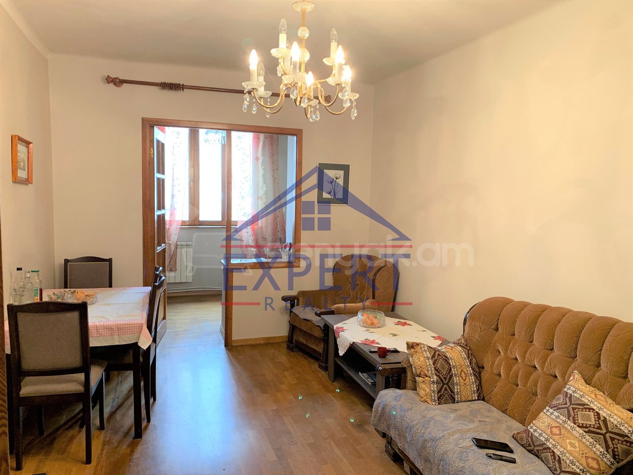 3 Սենյականոց Բնակարան Քարե Շենքում, 70քմ, 5/5 հարկ, Կոսմետիկ Վերանորոգված, Կահավորված