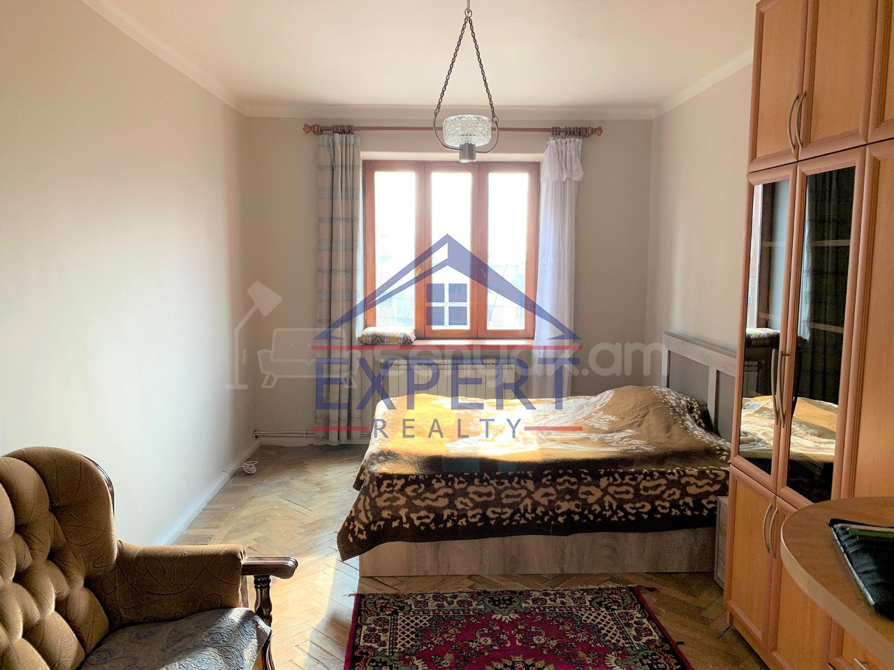 3 Սենյականոց Բնակարան Քարե Շենքում, 70քմ, 5/5 հարկ, Կոսմետիկ Վերանորոգված, Կահավորված