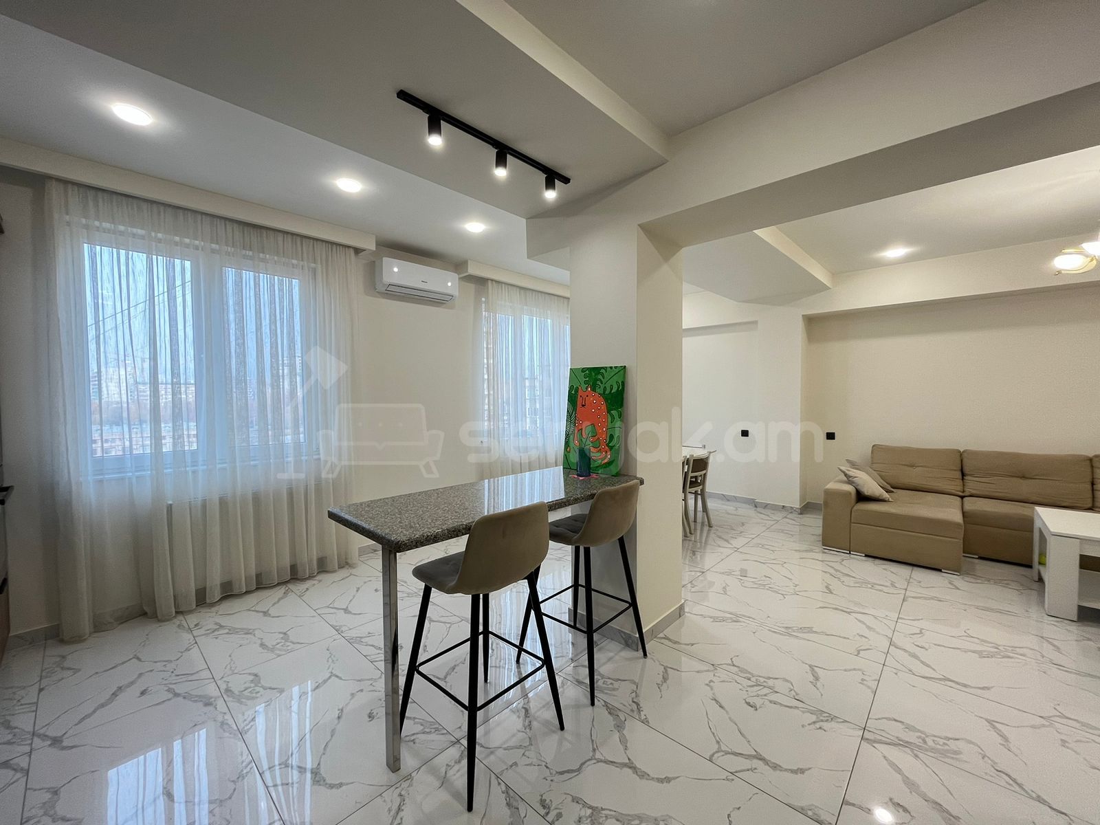 3 Սենյականոց Բնակարան, 92քմ, 9/9 հարկ, Կապիտալ Վերանորոգված, Կահավորված, Արևկող