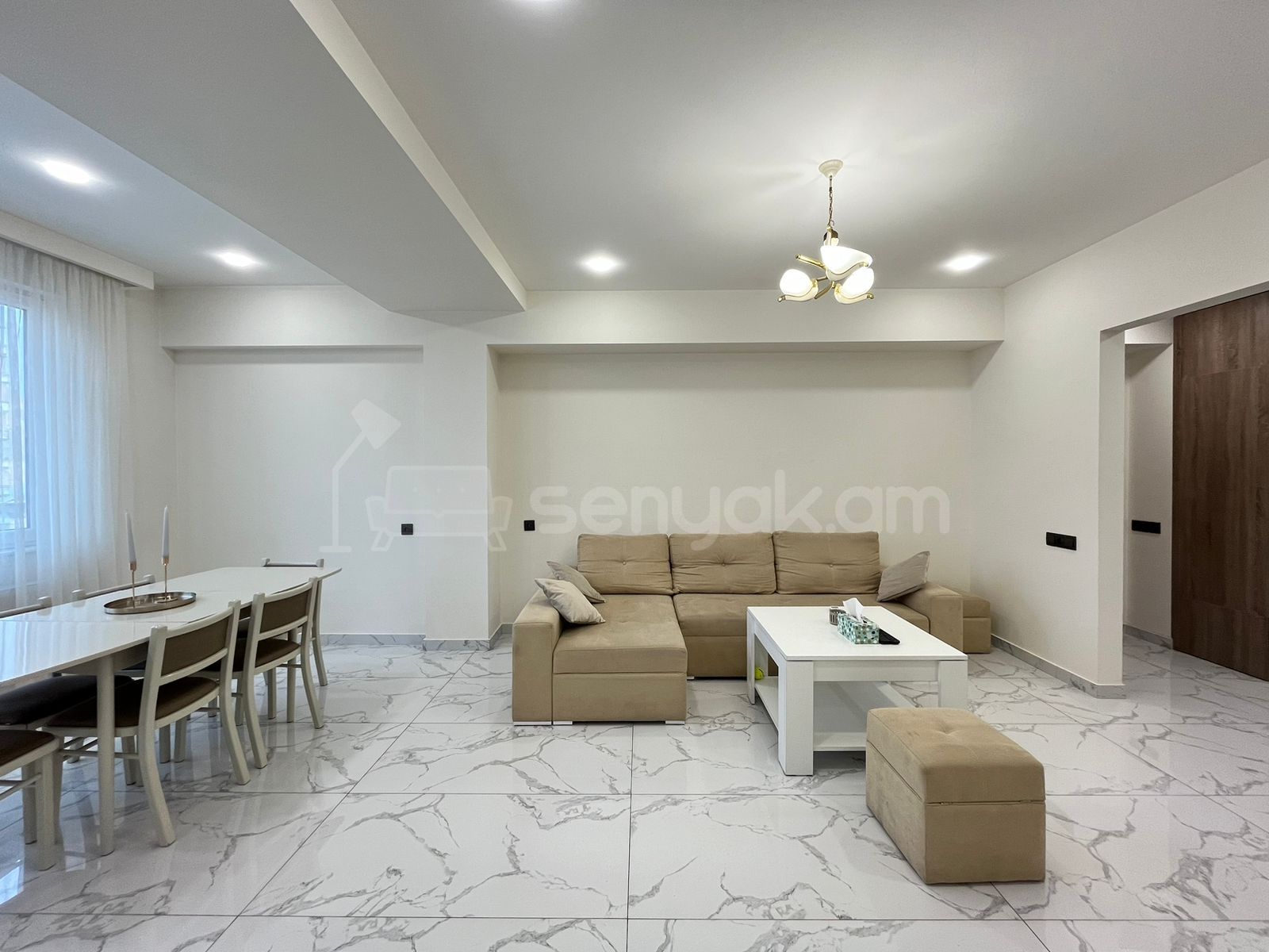 3 Սենյականոց Բնակարան, 92քմ, 9/9 հարկ, Կապիտալ Վերանորոգված, Կահավորված, Արևկող