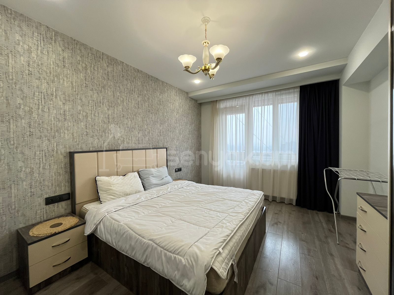 3 Սենյականոց Բնակարան, 92քմ, 9/9 հարկ, Կապիտալ Վերանորոգված, Կահավորված, Արևկող