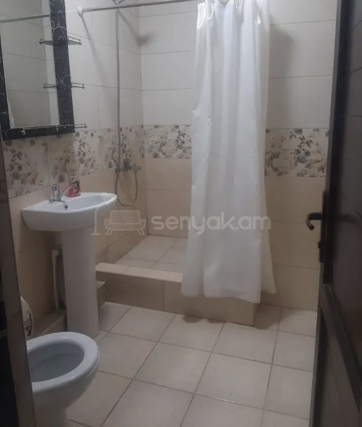 2 Սենյականոց Բնակարան, 50քմ, 3/9 հարկ, Կապիտալ Վերանորոգված, Կահավորված, Արևկող