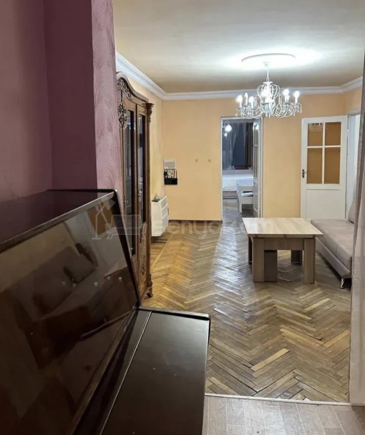 3 Սենյականոց Բնակարան Քարե Շենքում, 58քմ, 3/5 հարկ, Կապիտալ Վերանորոգված, Կահավորված, Արևկող