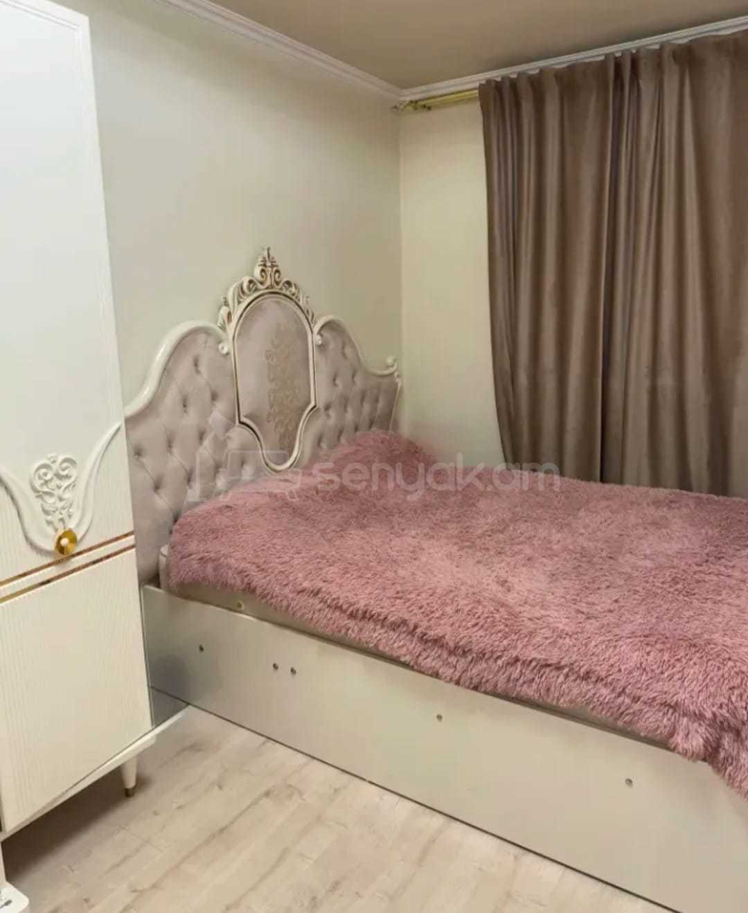 3 Սենյականոց Բնակարան Քարե Շենքում, 75քմ, 1/4 հարկ, Դիզայներական Վերանորոգված