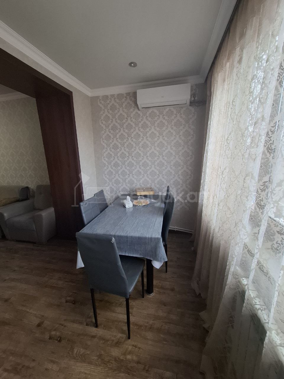 2 Սենյականոց Բնակարան Քարե Շենքում, 60քմ, 5/5 հարկ, Կապիտալ Վերանորոգված, Կահավորված