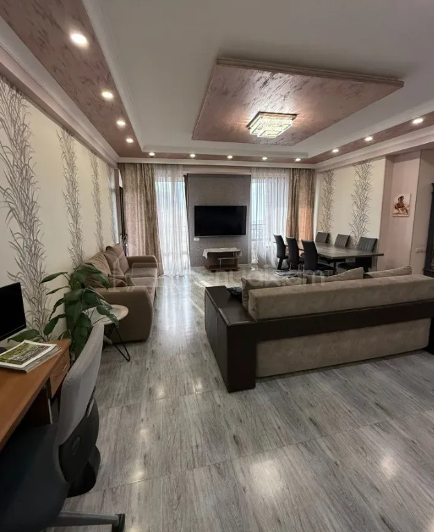 4 Սենյականոց Բնակարան Նորակառույցում, 123քմ, 8/12 հարկ, Դիզայներական Վերանորոգված