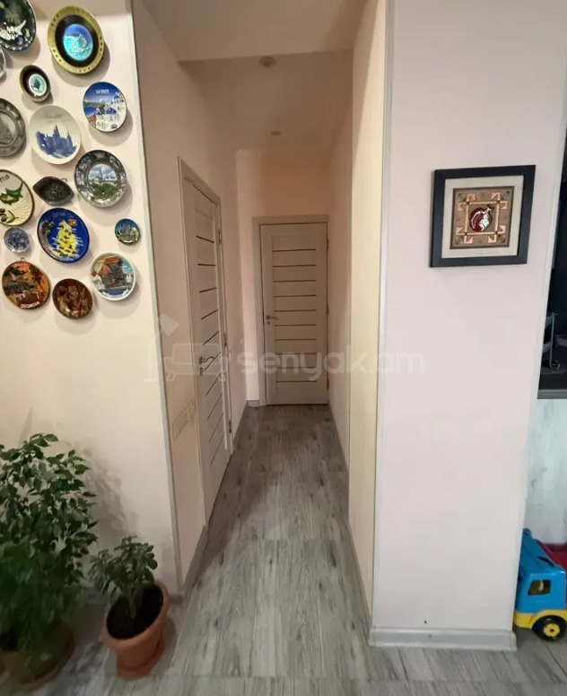 4 Սենյականոց Բնակարան Նորակառույցում, 123քմ, 8/12 հարկ, Դիզայներական Վերանորոգված