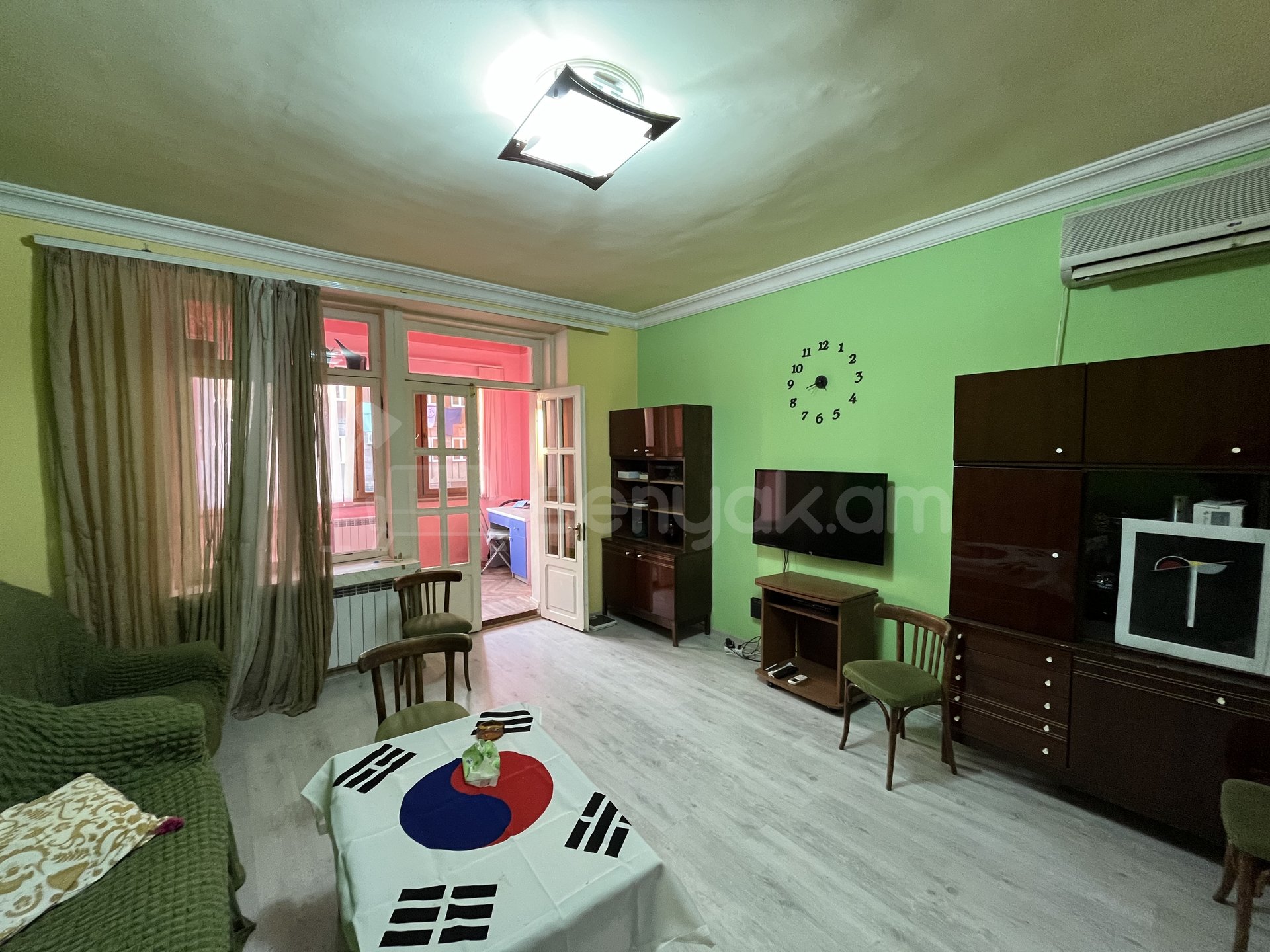 3 Սենյականոց Բնակարան Քարե Շենքում, 68քմ, 4/5 հարկ, Նորմալ Վիճակում