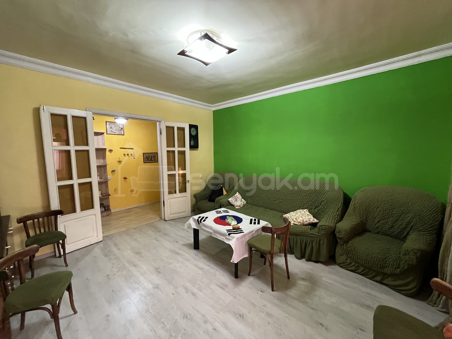 3 Սենյականոց Բնակարան Քարե Շենքում, 68քմ, 4/5 հարկ, Նորմալ Վիճակում