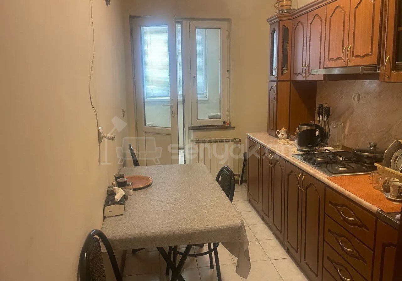 3 Սենյականոց Բնակարան Նորակառույցում, 90քմ, 6/10 հարկ, Նորմալ Վիճակում