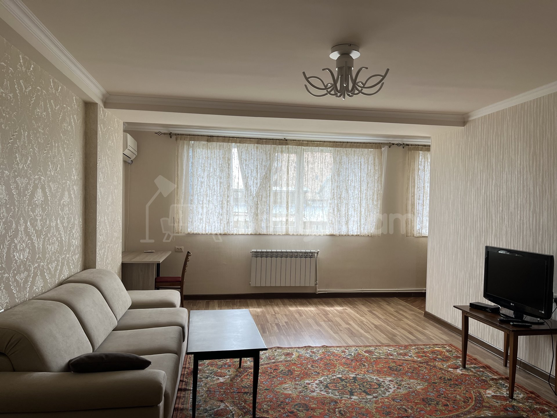 1 Սենյականոց Բնակարան, 50քմ, 6/10 հարկ, Կապիտալ Վերանորոգված, Կահավորված, Արևկող