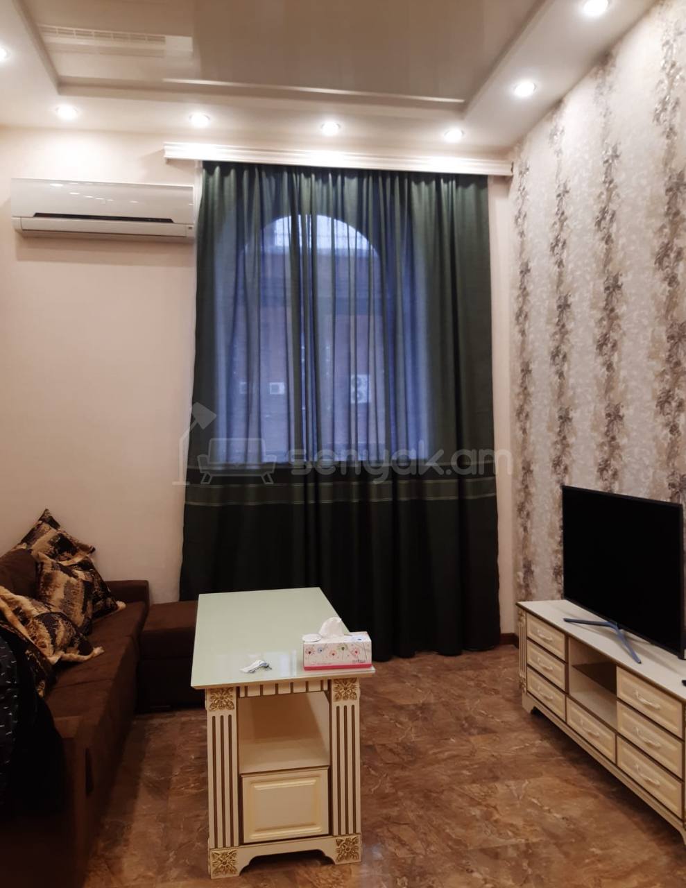 2 Սենյականոց Բնակարան Քարե Շենքում, 42քմ, 4/4 հարկ, Կապիտալ Վերանորոգված, Կահավորված, Արևկող