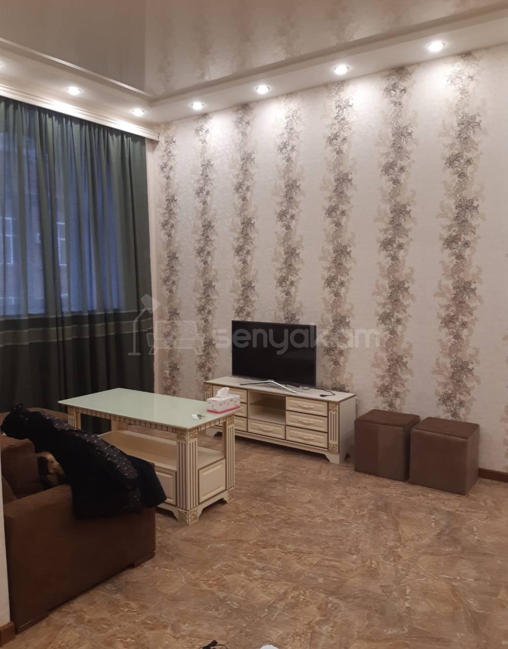 2 Սենյականոց Բնակարան Քարե Շենքում, 42քմ, 4/4 հարկ, Կապիտալ Վերանորոգված, Կահավորված, Արևկող