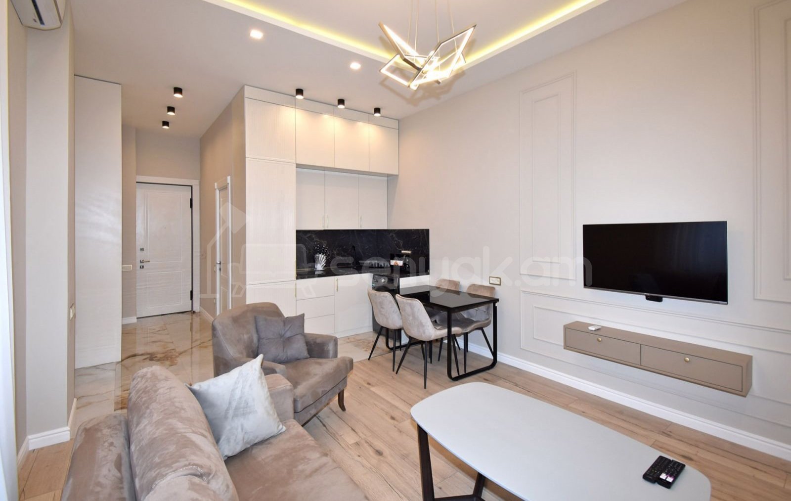 3 Սենյականոց Բնակարան Նորակառույցում, 80քմ, 9/12 հարկ, Դիզայներական Վերանորոգված