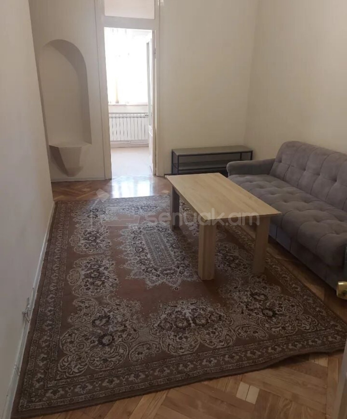 2 Սենյականոց Բնակարան Քարե Շենքում, 55քմ, 2/4 հարկ, Նորմալ Վիճակում, Կահավորված