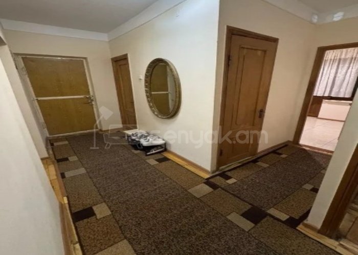 4 Սենյականոց Բնակարան Քարե Շենքում, 100քմ, 5/5 հարկ, Կոսմետիկ Վերանորոգված, Կահավորված, Արևկող