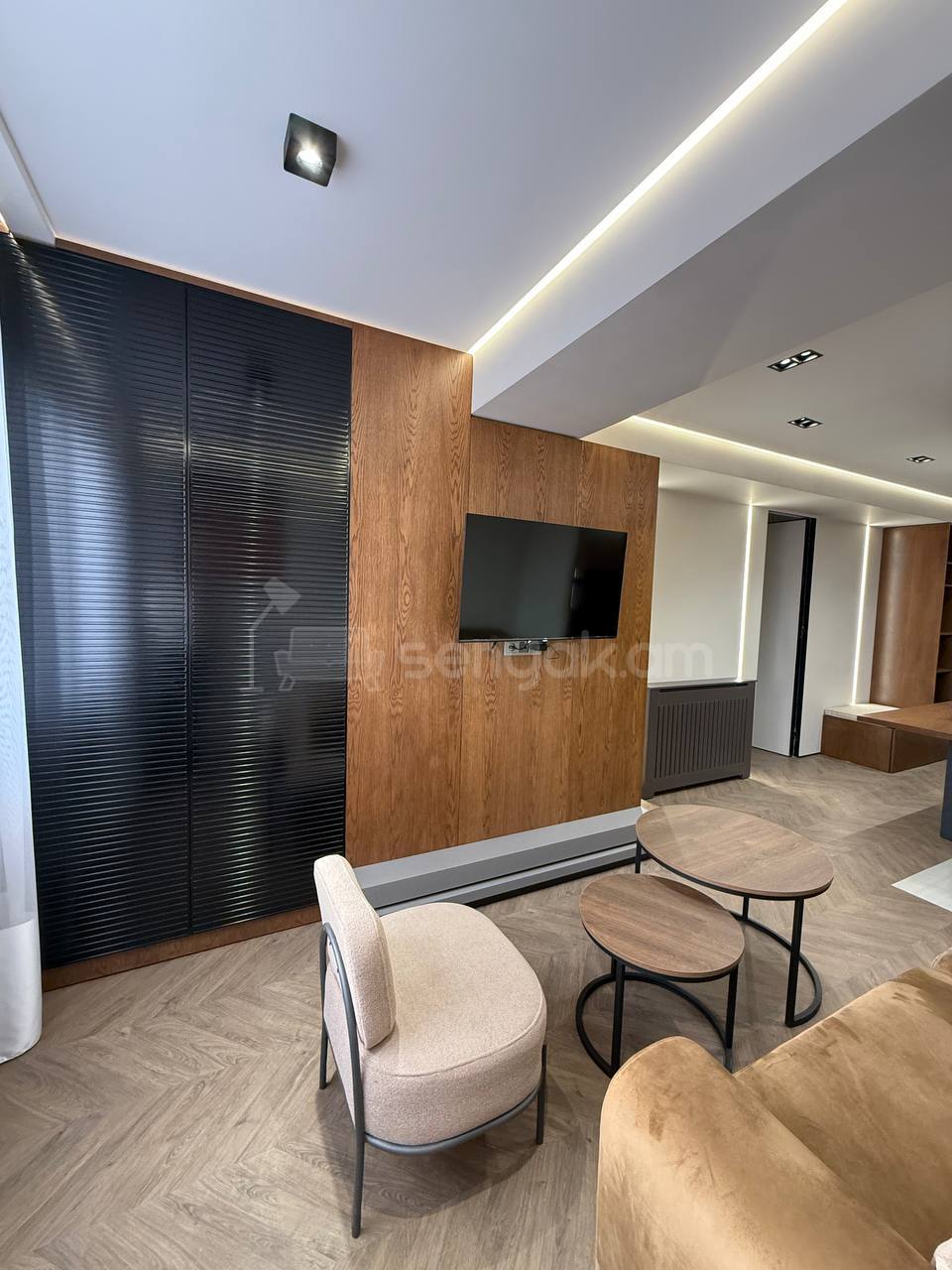 2 Սենյականոց Բնակարան, 40քմ, 16/16 հարկ, Դիզայներական Վերանորոգված, Կահավորված