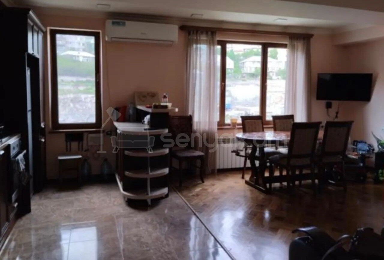 3 Սենյականոց Բնակարան, 74քմ, 7/9 հարկ, Կապիտալ Վերանորոգված