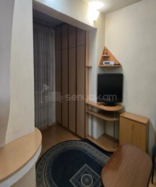 2 Սենյականոց Բնակարան Քարե Շենքում, 40քմ, 4/4 հարկ, Կոսմետիկ Վերանորոգված, Կահավորված, Արևկող