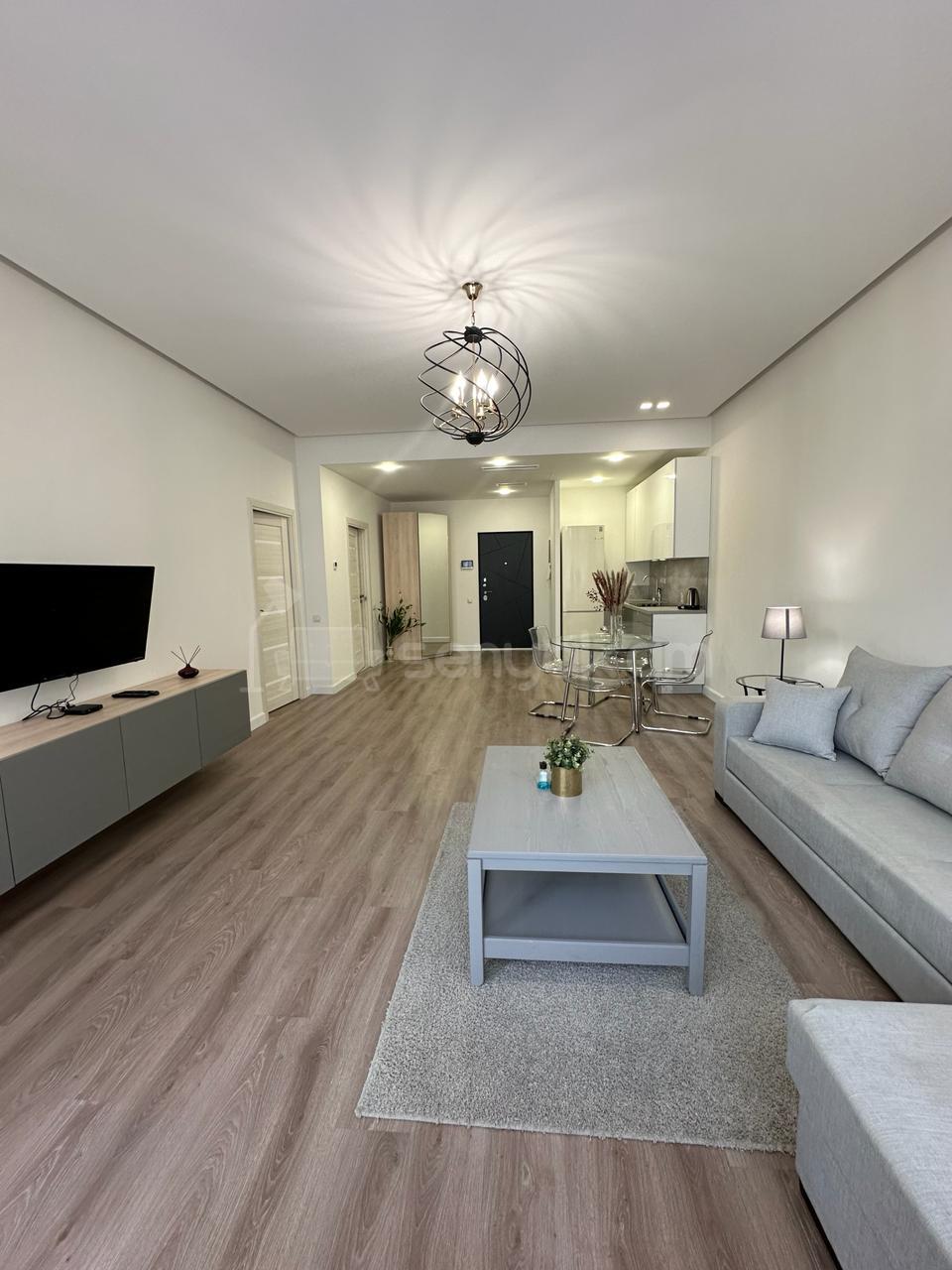 2 Սենյականոց Բնակարան Նորակառույցում, 75քմ, 3/5 հարկ, Դիզայներական Վերանորոգված, Կահավորված, Արևկող