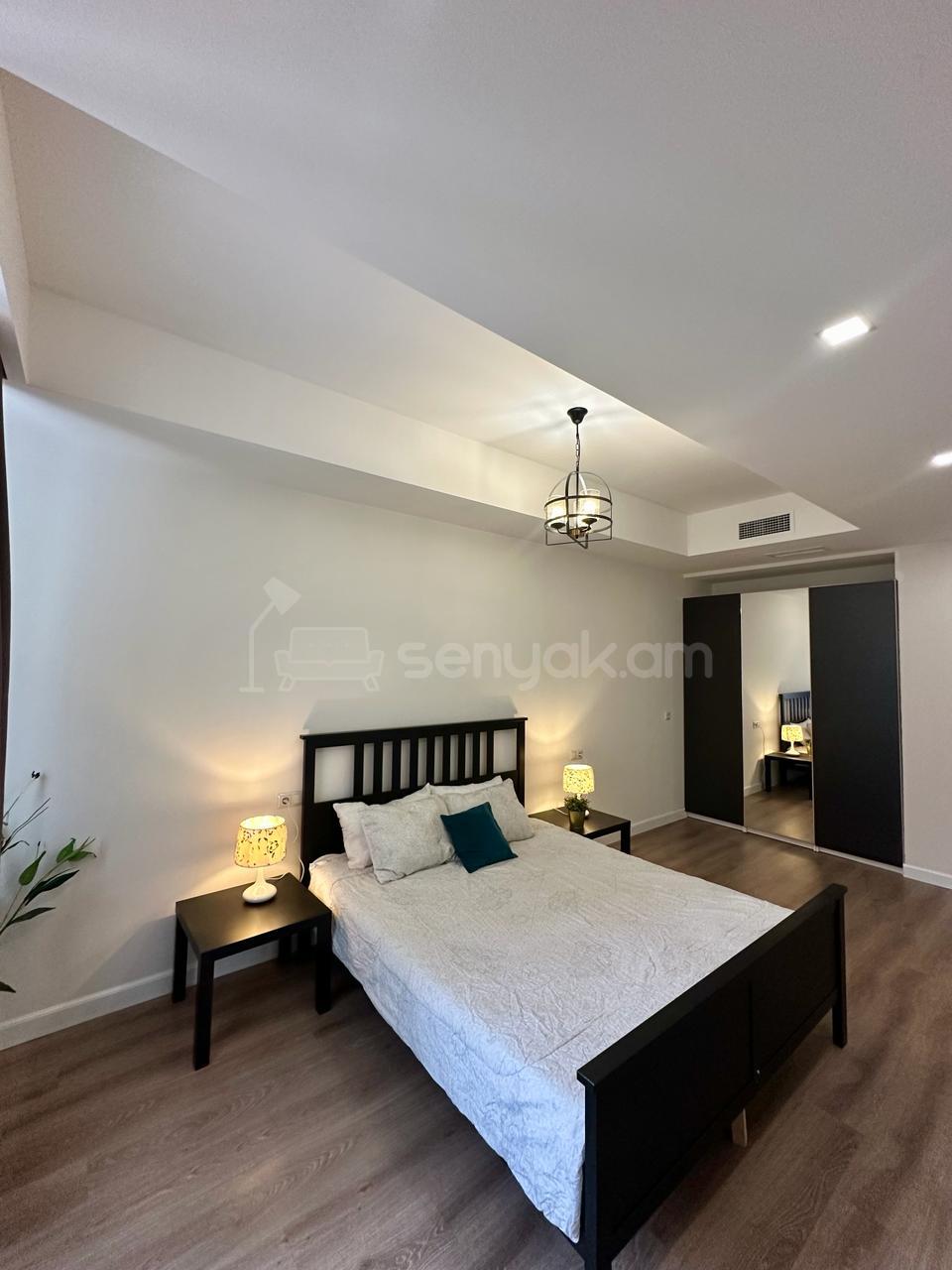2 Սենյականոց Բնակարան Նորակառույցում, 75քմ, 3/5 հարկ, Դիզայներական Վերանորոգված, Կահավորված, Արևկող