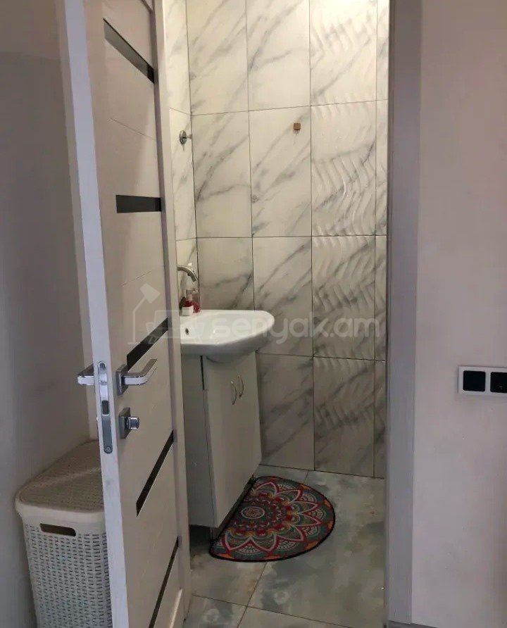 4 Սենյականոց Բնակարան Նորակառույցում, 96քմ, 7/14 հարկ, Կապիտալ Վերանորոգված