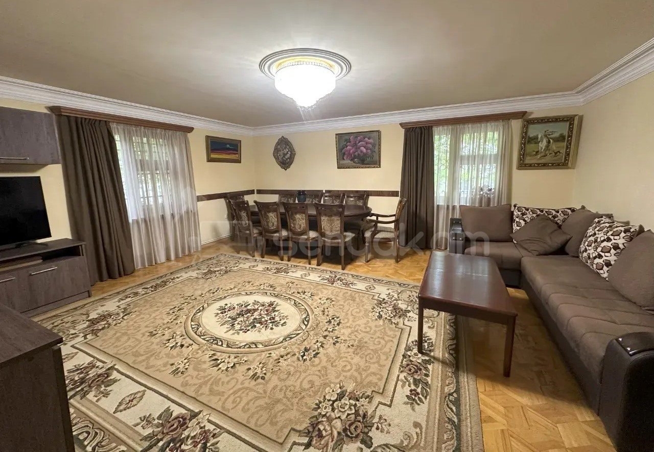 3 Սենյականոց Բնակարան Քարե Շենքում, 76քմ, 2/5 հարկ, Կապիտալ Վերանորոգված