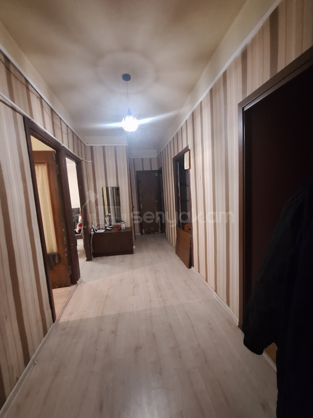 4 Սենյականոց Բնակարան, 90քմ, 7/9 հարկ, Նորմալ Վիճակում